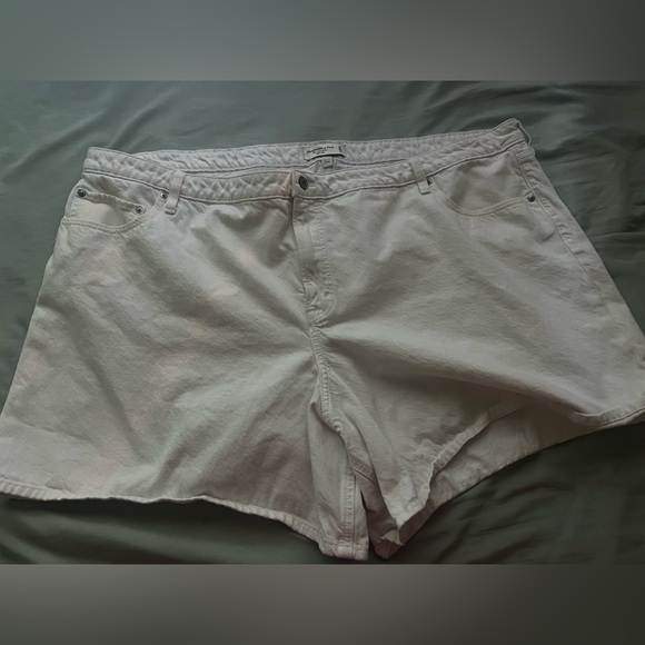 Plus size Abercrombie & fitch white curve lose high waisted loose shorts size 37 - Picture 4 of 5
